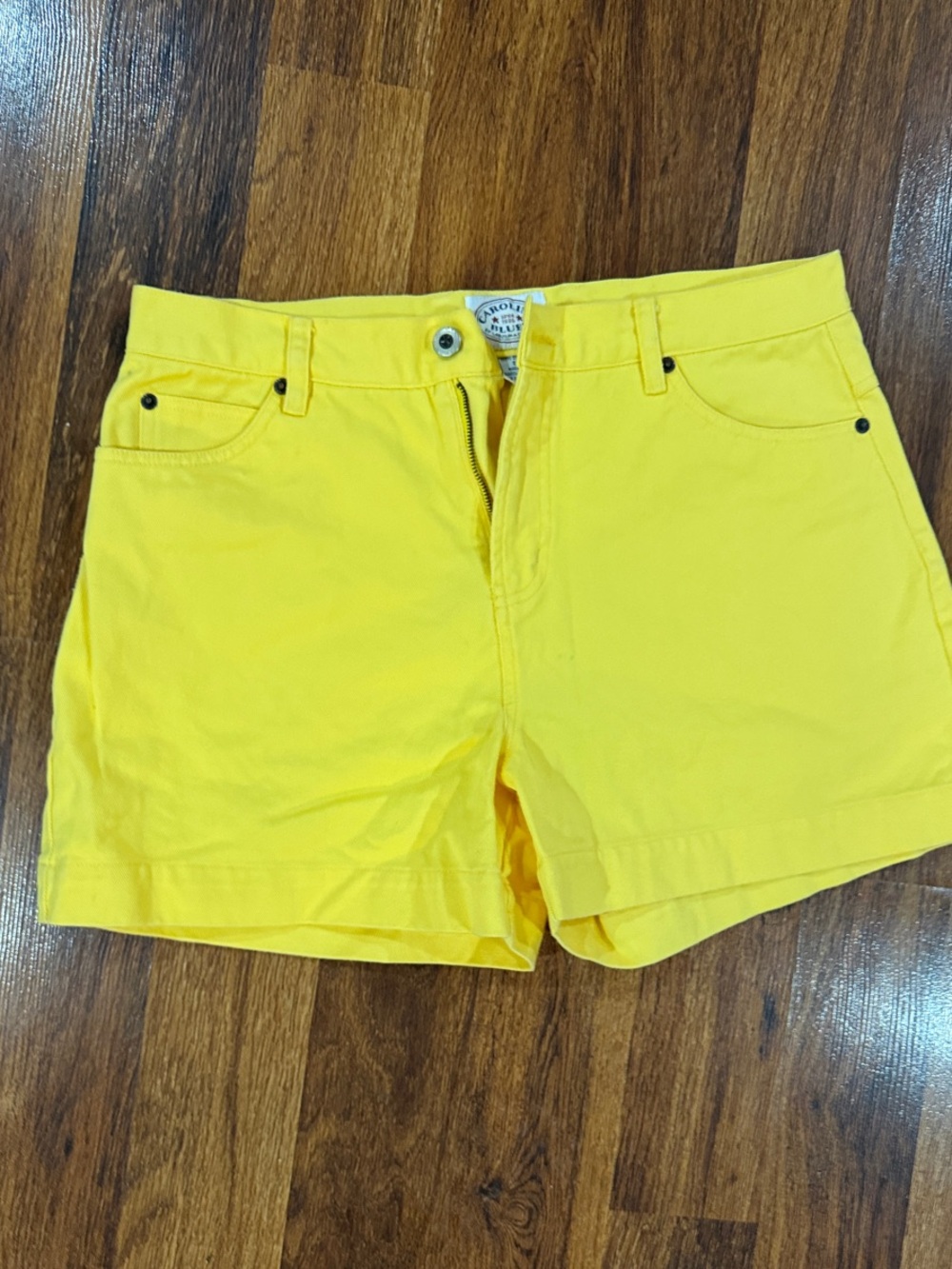 Vintage Carolina Blues Bright Yellow Casual Shorts